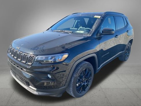 New 2026 Jeep Compass Latitude image 5