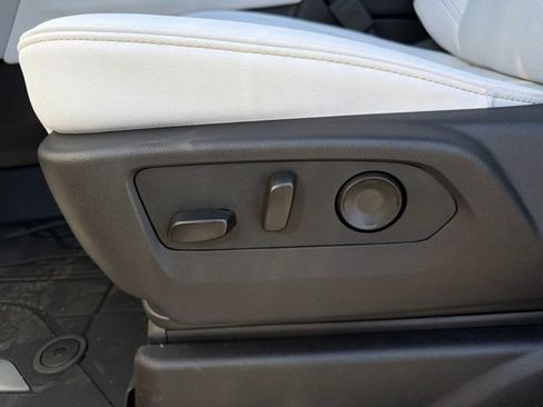 New 2026 Chevrolet Suburban Premier RWD image 22