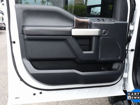 Used 2022 Ford F350 Lariat w/ Black Appearance Package image 13