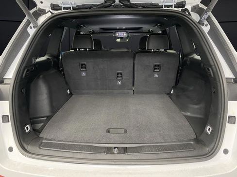 New 2026 Jeep Grand Cherokee Altitude image 15