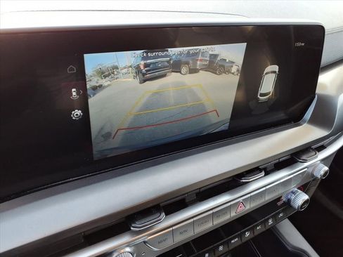Used 2023 Kia Telluride LX image 25
