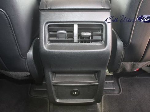 Used 2024 Ford Edge SEL AWD/4WD image 15
