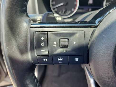 Certified 2021 Nissan Rogue SL w/ Premium Package FWD image 19
