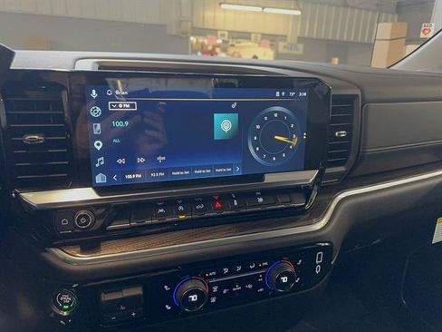 Used 2026 Chevrolet Silverado 1500 RST w/ RST Select Package AWD/4WD image 17