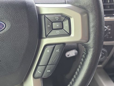 Used 2020 Ford F150 Lariat w/ Equipment Group 502A Luxury image 13