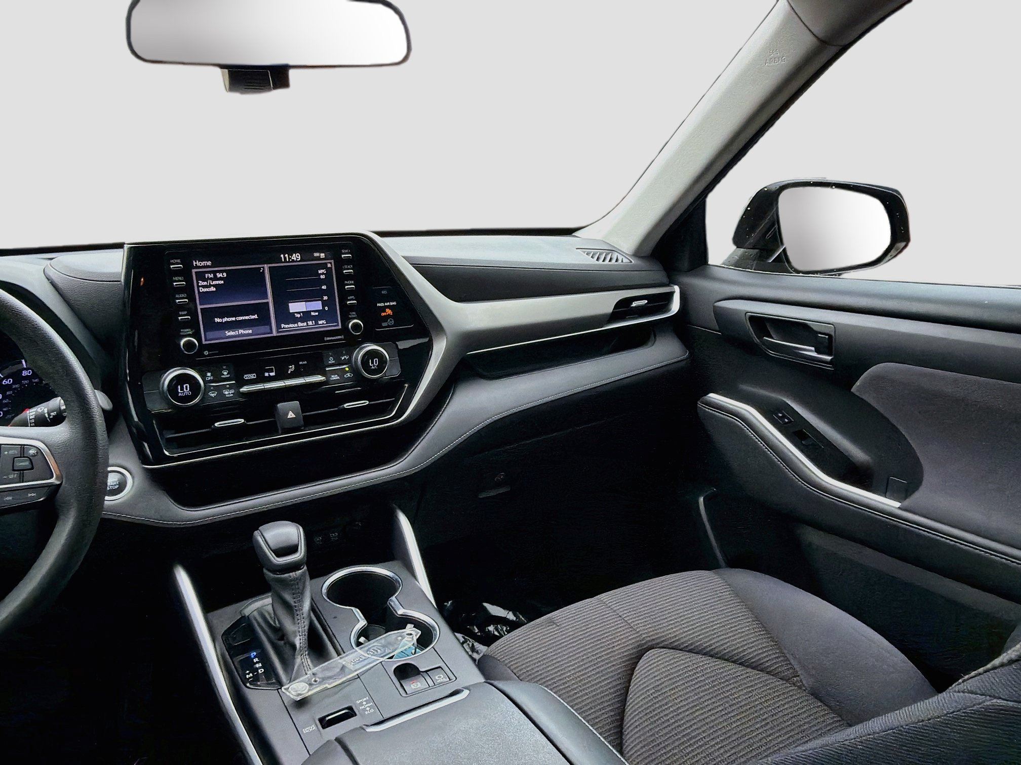 Used 2020 Toyota Highlander L FWD image 21