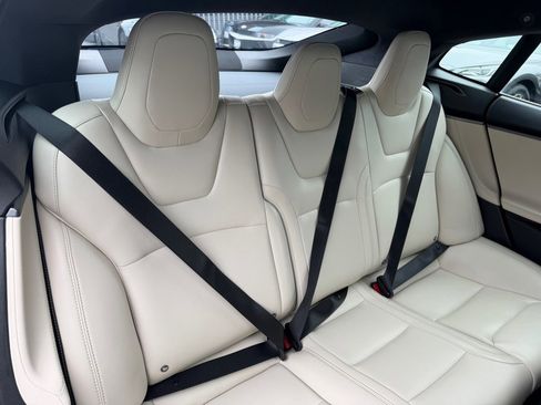 Used 2020 Tesla Model S Long Range Plus image 39