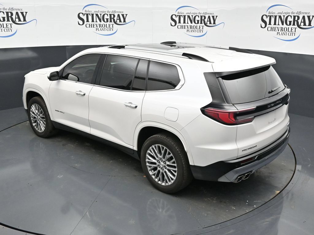 Used 2025 GMC Acadia Denali w/ LPO, Floor Liner Package FWD image 22