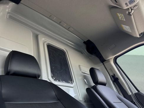 New 2026 Ford Transit 250 148 Medium Roof image 18