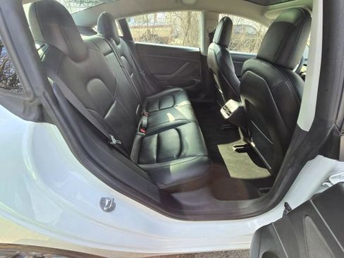 Used 2020 Tesla Model 3 Standard Range Plus image 13