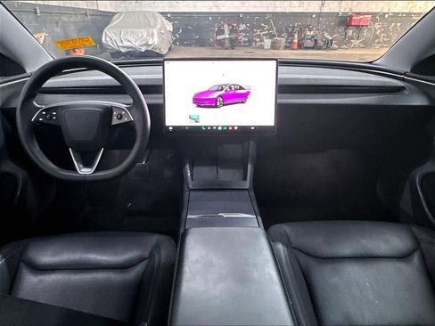 Used 2024 Tesla Model 3 Standard Range RWD image 17