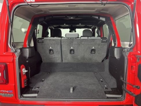 Used 2024 Jeep Wrangler Unlimited Sahara image 24