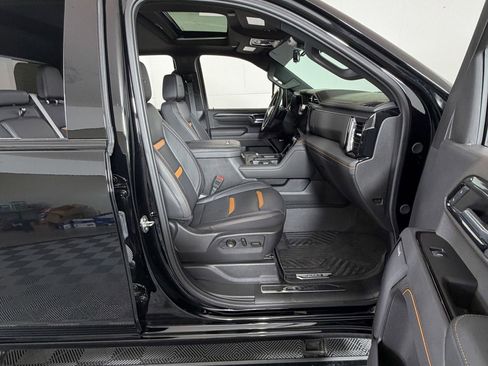 Certified 2024 GMC Sierra 2500 AT4 w/ AT4 Premium Plus Package AWD/4WD image 6