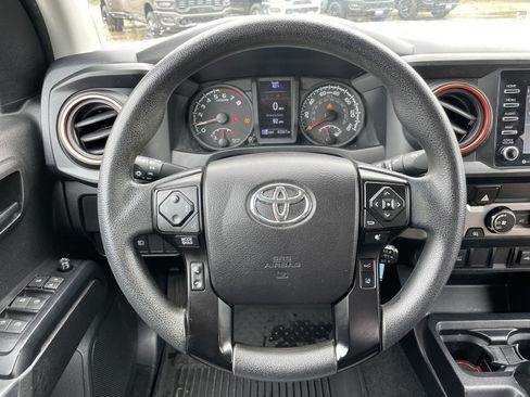 Used 2022 Toyota Tacoma SR w/ SR Convenience Package RWD image 15