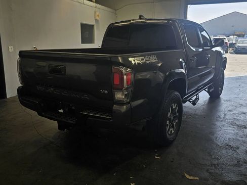 Used 2023 Toyota Tacoma TRD Off-Road w/ Technology Package image 4