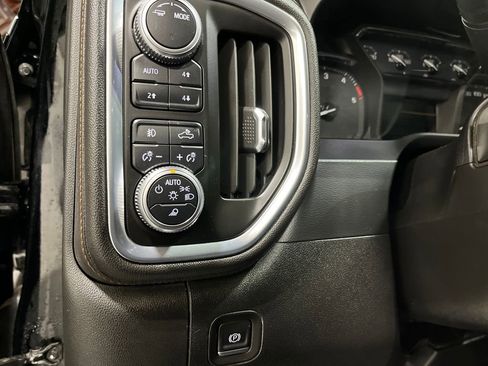 Used 2022 GMC Sierra 2500 AT4 w/ Gooseneck/5TH Wheel Package image 42