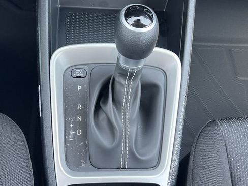 New 2026 Hyundai Venue SE FWD image 15