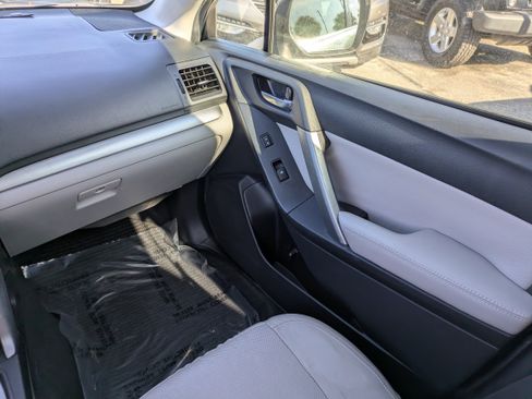 Used 2015 Subaru Forester 2.5i Limited image 18