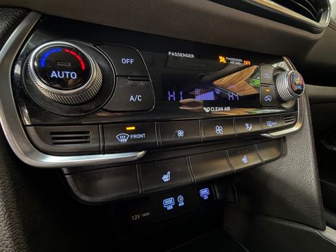 Used 2019 Hyundai Santa Fe SEL image 22