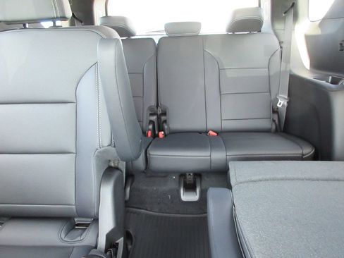 New 2026 Chevrolet Traverse LT w/ Midnight/Sport Edition FWD image 19
