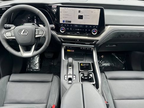 New 2026 Lexus TX 550h AWD Plug-In Hybrid image 13