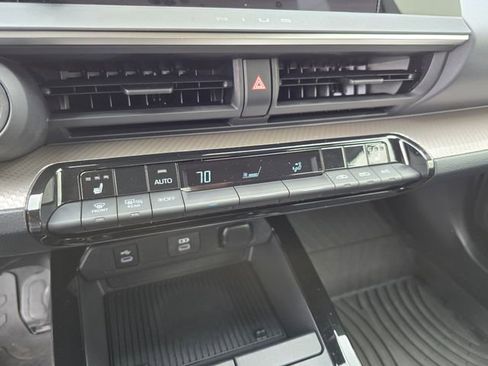 Used 2023 Toyota Prius XLE image 44