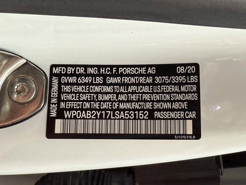 Used 2020 Porsche Taycan 4S image 37