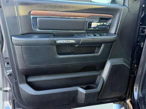 Used 2016 RAM 1500 Laramie w/ Convenience Group image 20