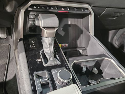 New 2026 Toyota Tundra Limited AWD/4WD image 19