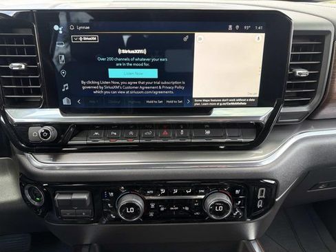 Used 2023 Chevrolet Silverado 1500 High Country w/ Technology Package AWD/4WD image 29