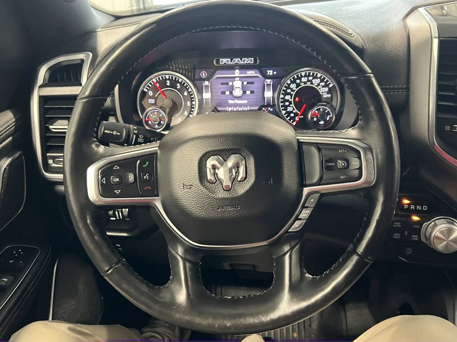 Used 2020 RAM 1500 Laramie AWD/4WD image 9