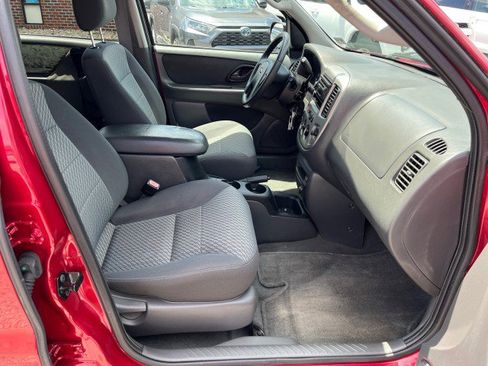 Used 2004 Ford Escape XLT AWD/4WD image 17
