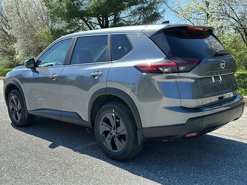 New 2026 Nissan Rogue SV w/ Cold Weather Package AWD/4WD image 5
