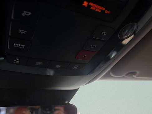 New 2026 Kia Carnival EX image 37