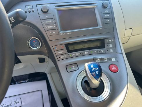 Used 2015 Toyota Prius Three image 25