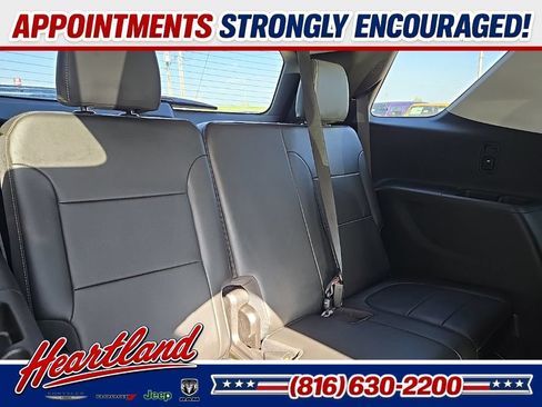 Used 2021 Chevrolet Traverse Premier AWD/4WD image 86