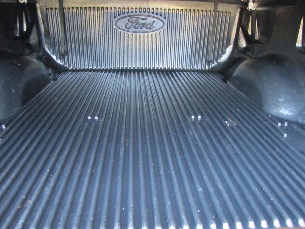 Used 2013 Ford F150 XLT w/ XLT Convenience Pkg AWD/4WD image 31