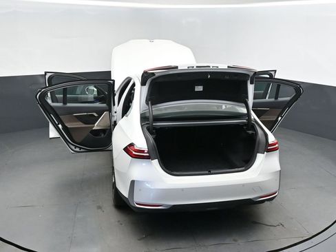 Certified 2025 BMW 530i xDrive w/ Premium Package image 48