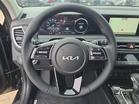 New 2026 Kia Seltos EX image 28