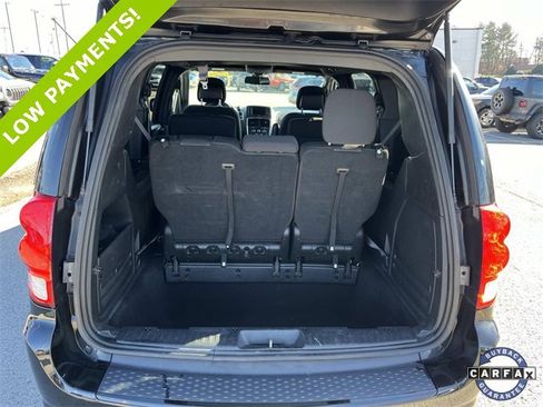 Certified 2018 Dodge Grand Caravan SE image 12