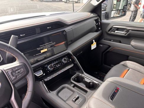 New 2026 GMC Sierra 2500 AT4 w/ AT4 Premium Plus Package image 25