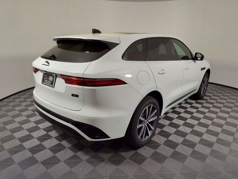 Used 2026 Jaguar F-PACE R-Dynamic S image 7