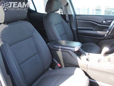 Used 2019 GMC Acadia SLE image 29