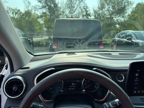 Used 2025 Chevrolet Blazer LT FWD image 35