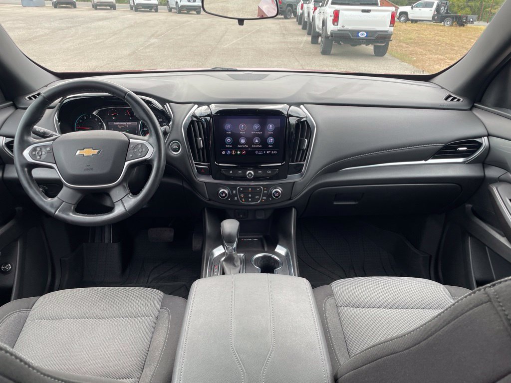 Used 2023 Chevrolet Traverse LT FWD image 30