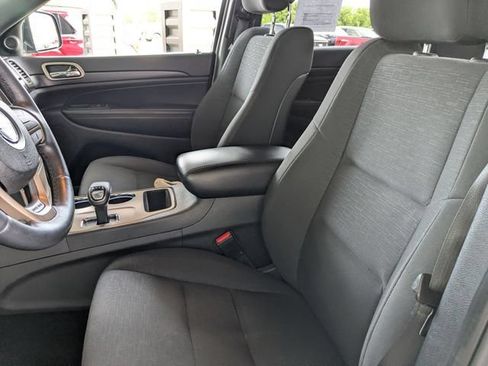 Used 2014 Jeep Grand Cherokee Laredo w/ Quick Order Package 23E AWD/4WD image 21