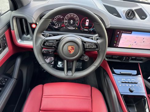 New 2026 Porsche Cayenne S AWD/4WD image 16