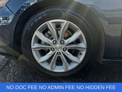 Used 2022 Chevrolet Malibu LT FWD image 30