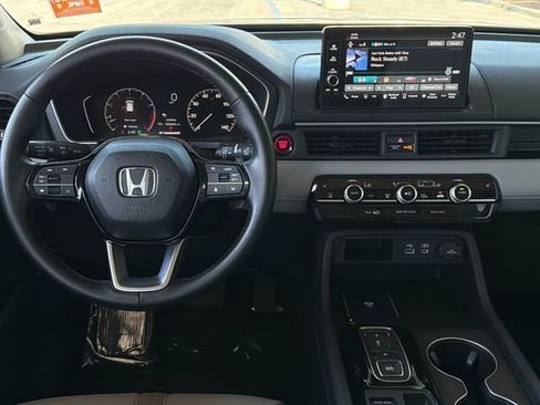 Certified 2025 Honda Pilot EX-L image 18