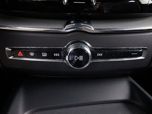 Used 2024 Volvo XC60 T8 Polestar w/ Protection Package Premier AWD/4WD image 18
